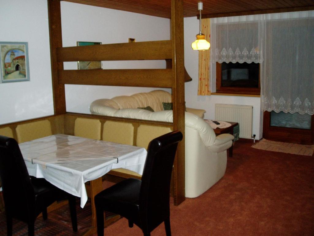 Appartements Landhaus Jaeger Filzmoos Ruang foto